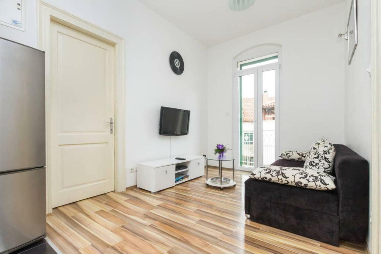 Apartment Central Old Town With Private Indoor Garage Parking Split Extérieur photo