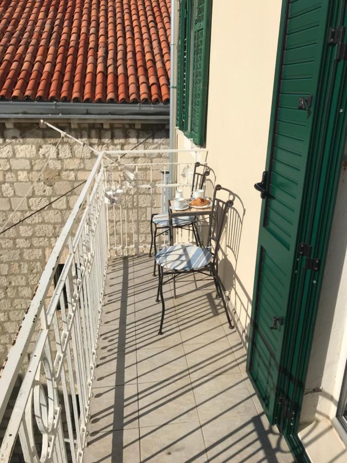 Apartment Central Old Town With Private Indoor Garage Parking Split Extérieur photo